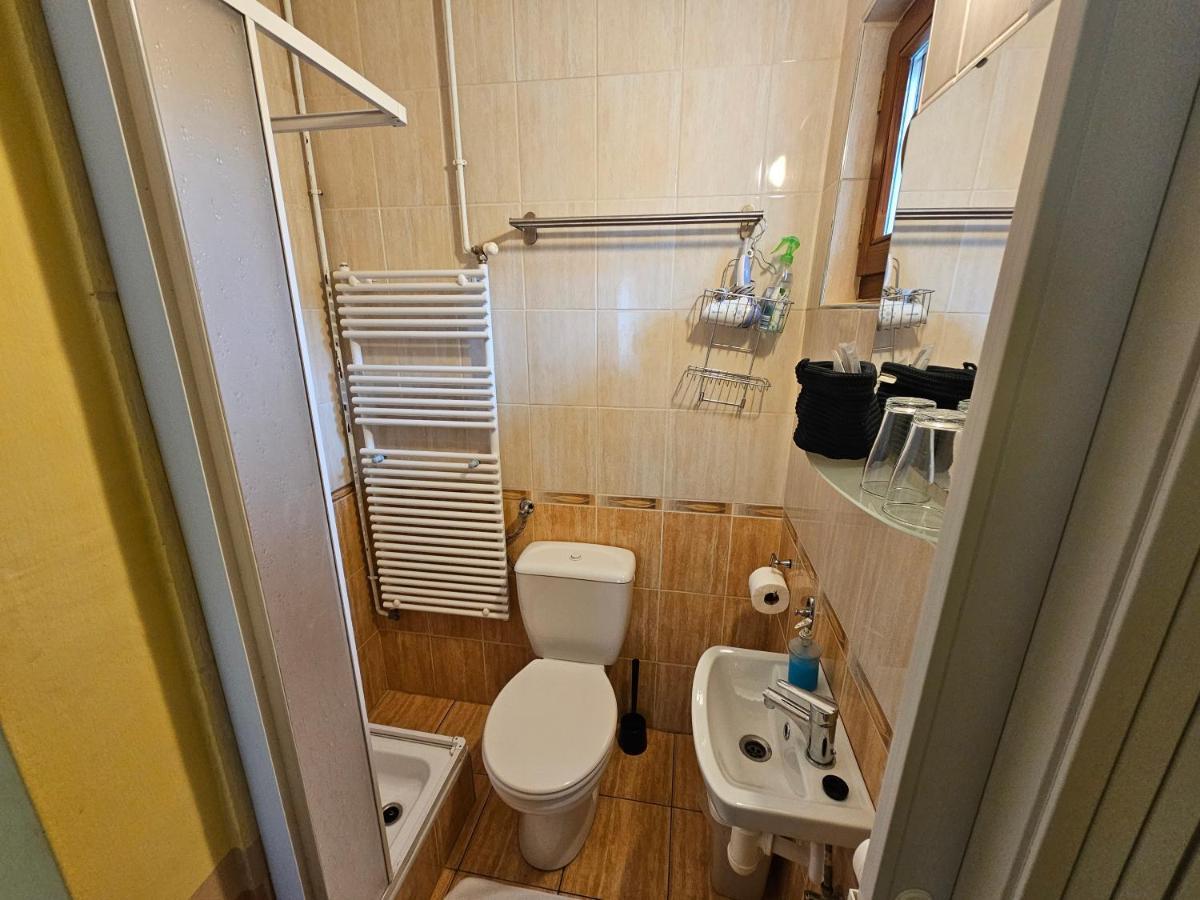 Abigel 2 Vendeghaz Hotel Miskolc Buitenkant foto