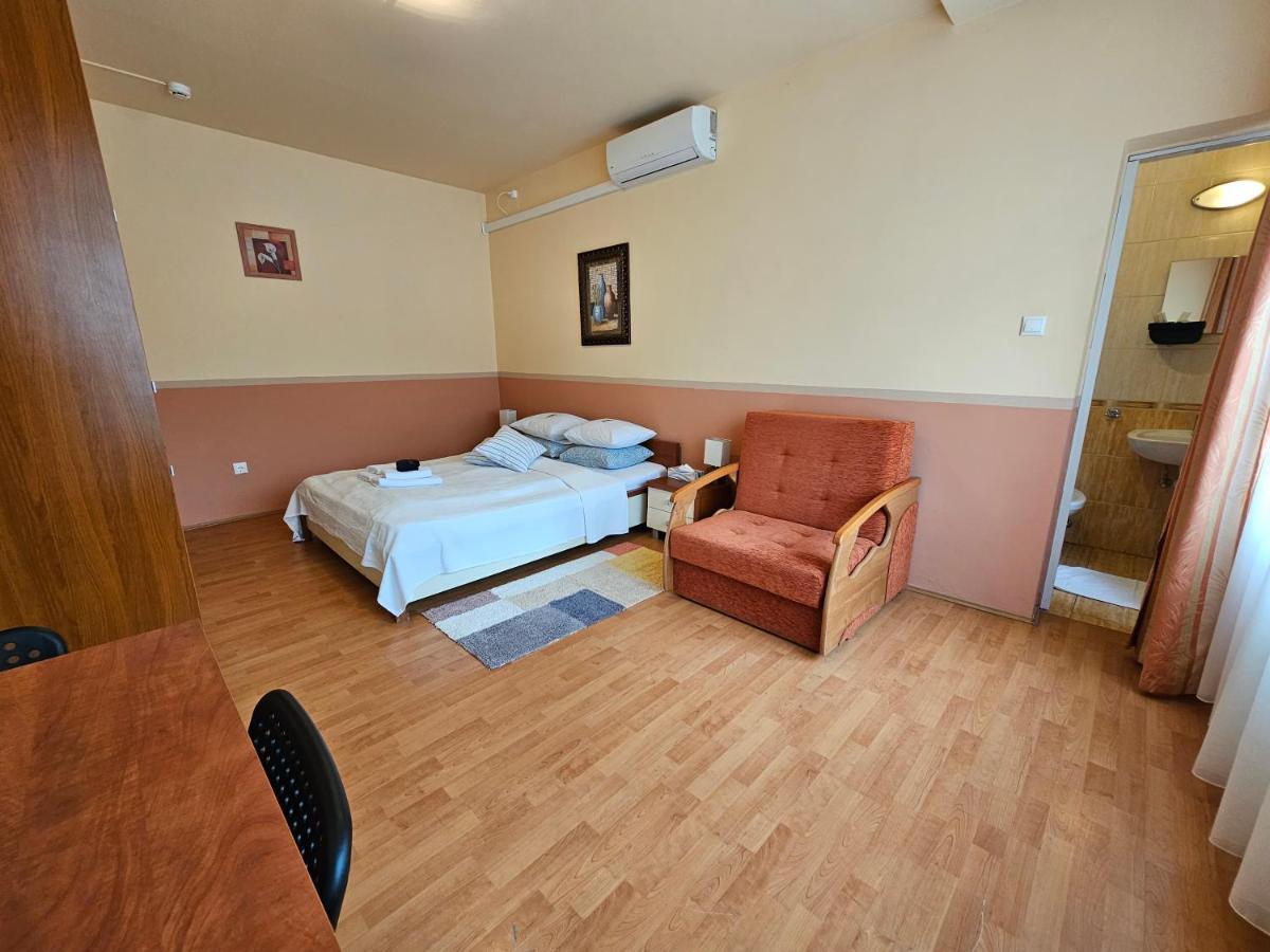 Abigel 2 Vendeghaz Hotel Miskolc Buitenkant foto