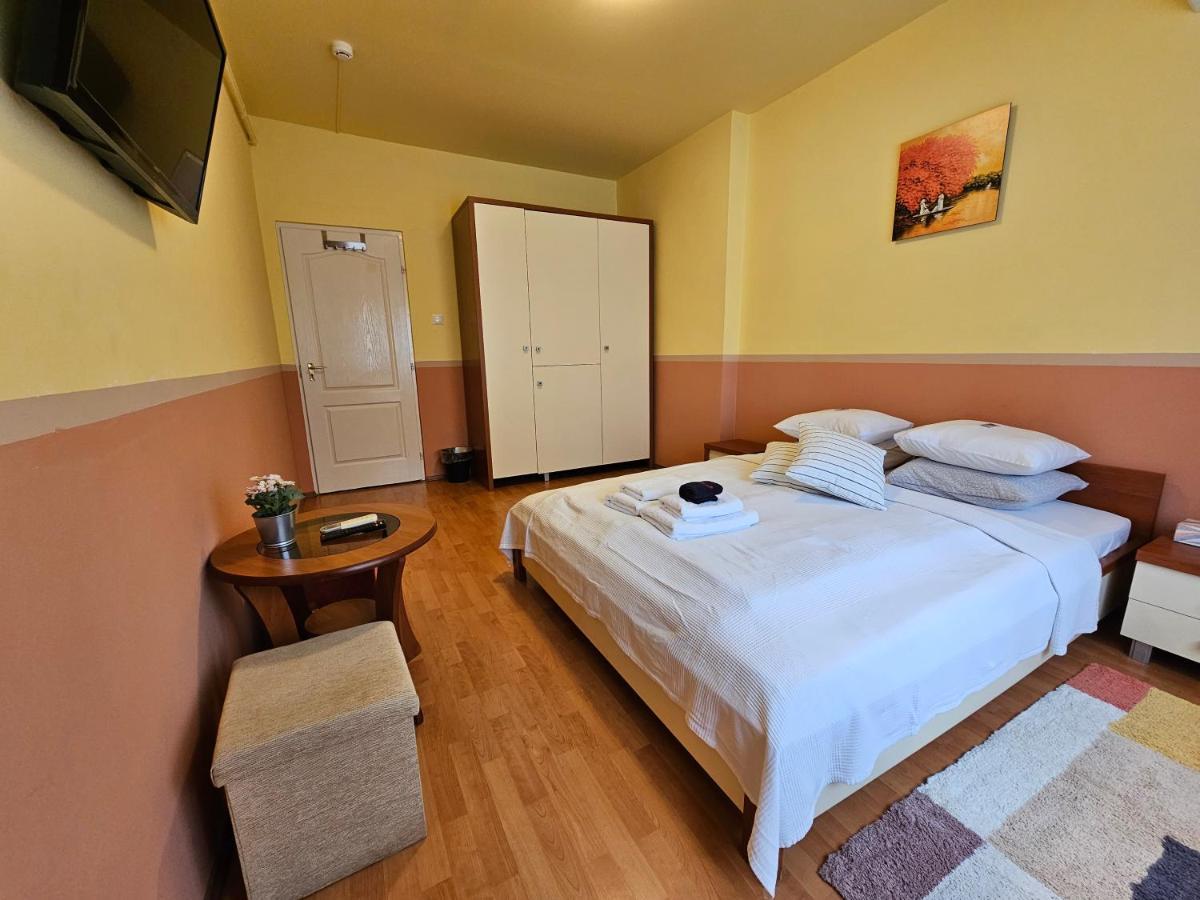 Abigel 2 Vendeghaz Hotel Miskolc Buitenkant foto